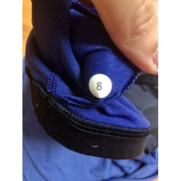 Lululemon Wild Tank Top Heathered Sapphire Blue Mini Coast Camo Built In Bra 8 - Picture 8 of 9